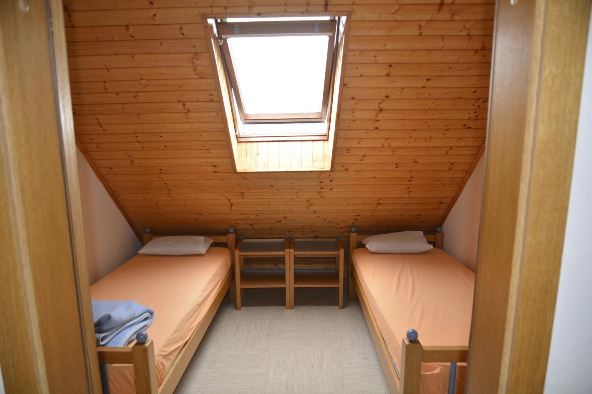 Pus Bavsica Hostel Log pod Mangartom Kültér fotó
